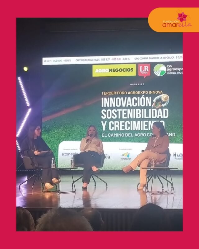 ¡Las voces del campo también lideran la innovación!

Nuestra directora ejecutiva, Liliana Jiménez, participó en el 3er Foro Agroexpo Innova, un espacio de conversación sobre transformación territorial, sostenibilidad e innovación rural, en el marco de Agroexpo 2025, la feria agropecuaria más importante del país.

Desde la Fundación Amarella celebramos estos escenarios que visibilizan el liderazgo de las mujeres rurales y promueven una agricultura con propósito, en diálogo con los desafíos del cambio climático y el desarrollo local.

¡Gracias a quienes creen que el campo también es futuro! 💚

#FundaciónAmarella #Agroexpo2025 #ForoAgroexpoInnova #LiderazgoFemeninoRural #MujeresQueTransforman #TerritorioConVisión #InnovaciónRural