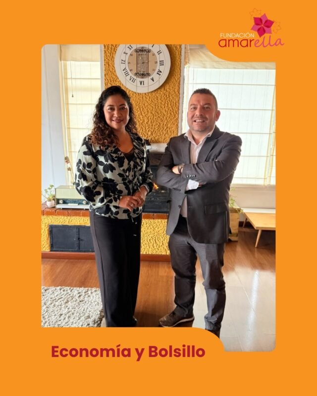 🎙️🌱 Las mujeres rurales también están transformando la economía de nuestros territorios.

Nuestra directora ejecutiva, Liliana Jiménez, conversó con Juan Armando Rojas, director de Economía y Bolsillo de Telecafé, sobre el comportamiento del empleo en la ruralidad durante el primer semestre de 2026 y el papel cada vez más activo de las mujeres rurales en el desarrollo de la agroindustria.

Aunque los indicadores muestran avances, la brecha laboral para las mujeres rurales continúa siendo un desafío, y reconocer su aporte es fundamental para seguir construyendo oportunidades en nuestros territorios.

📺 Mañana, viernes 2 de octubre, a las 8:00 p. m. (hora Colombia), podrás ver la entrevista completa en el canal regional Telecafé, y posteriormente en su canal de Youtube.

¡Te invitamos a acompañarnos y conocer esta conversación! 🌿
